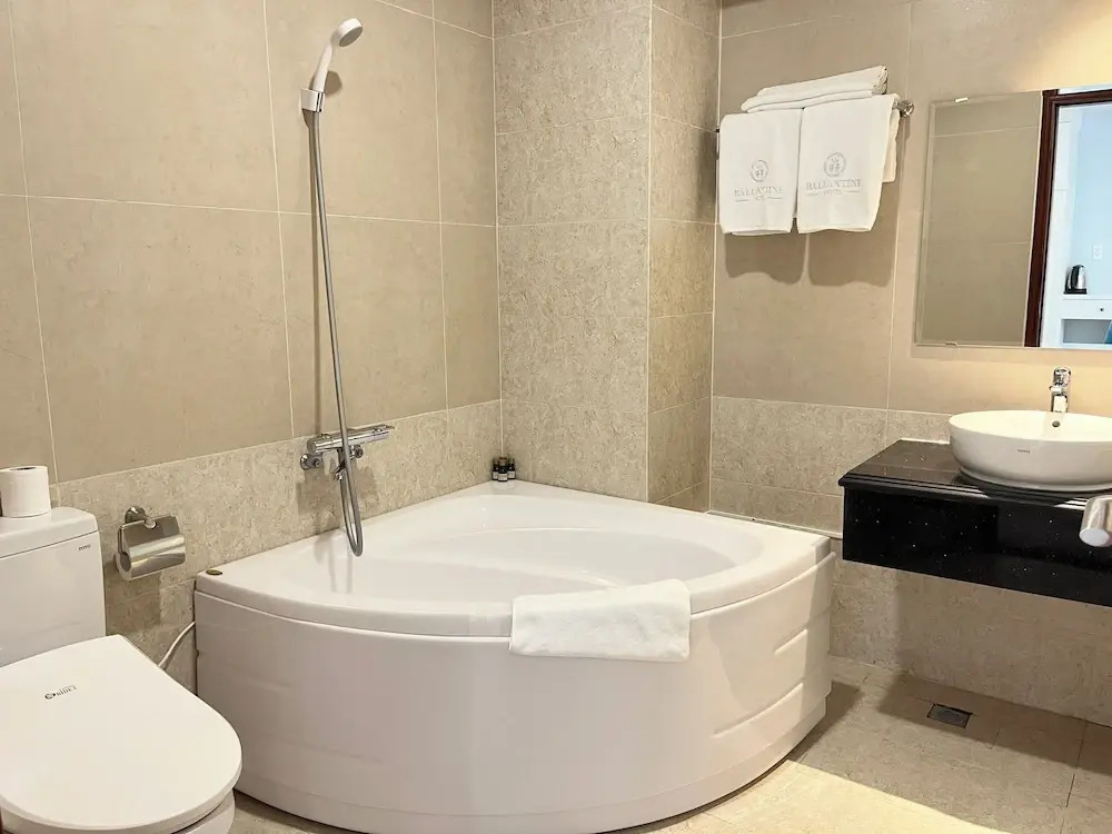 BALLANTINE HOTEL Phu My Hung- SECC