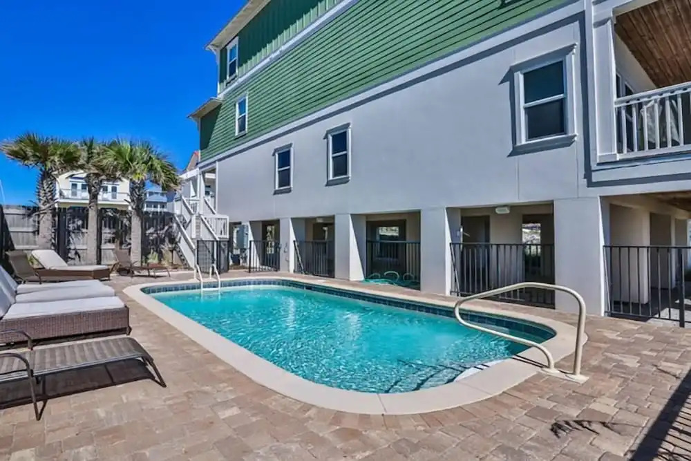 Seaclusion 9 Bedroom Holiday Home by Five Star Properties