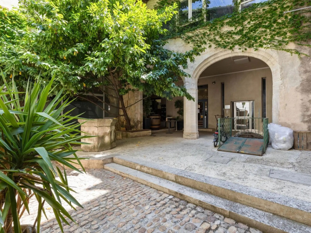 Modest Holiday Home in Avignon next to the City Centre