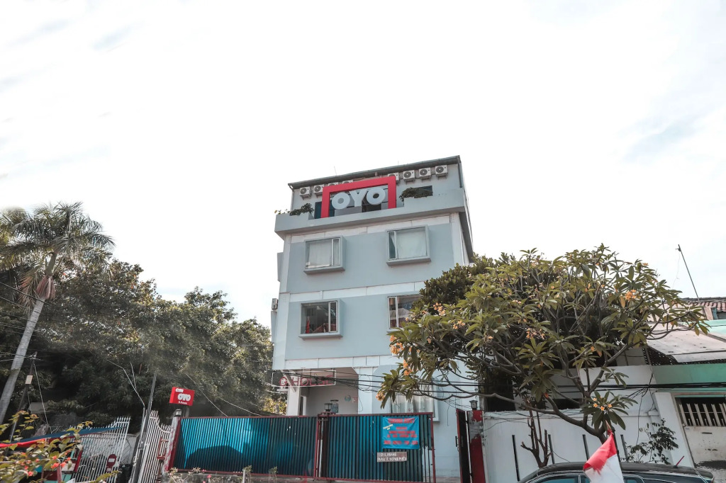 OYO 208 G House