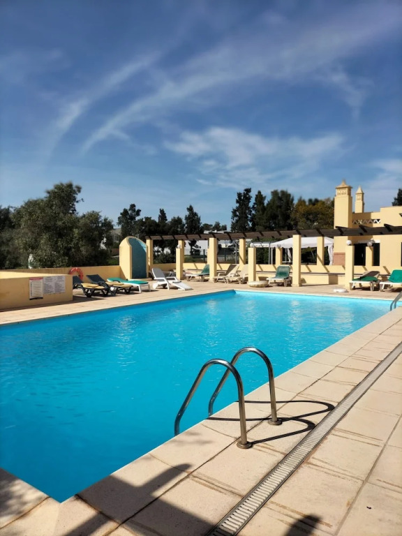 T2 Vila Bairos A C Piscina e Garagem Vilamoura