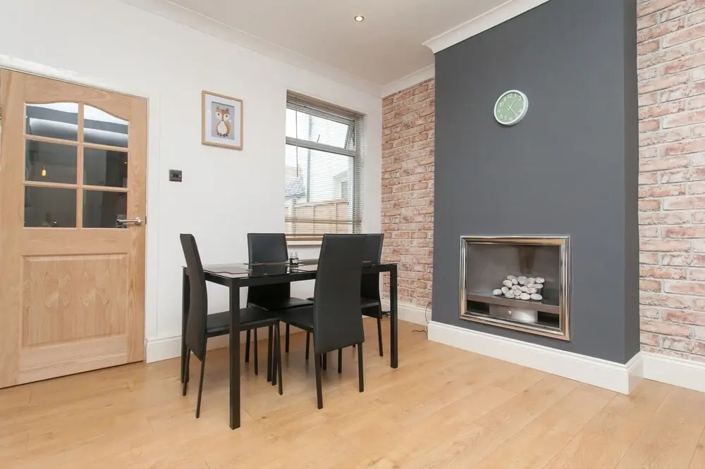 NEW Cosy 2BD Home Close To Centre Stoke On Trent