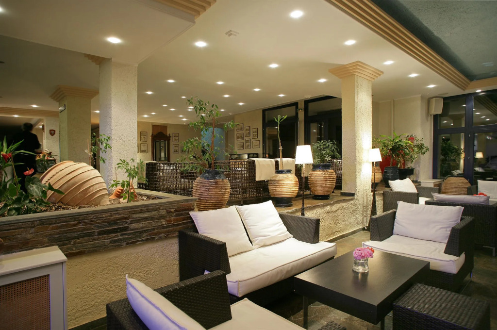 Andros Holiday Hotel
