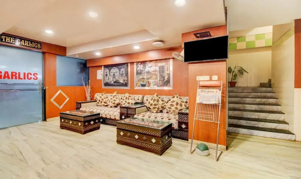 FabHotel Amanda Gomti Nagar