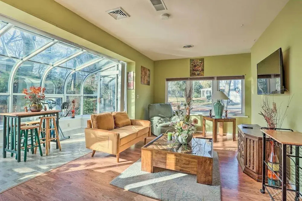Wilmington Apartment - Close to Hiking & Dtwn