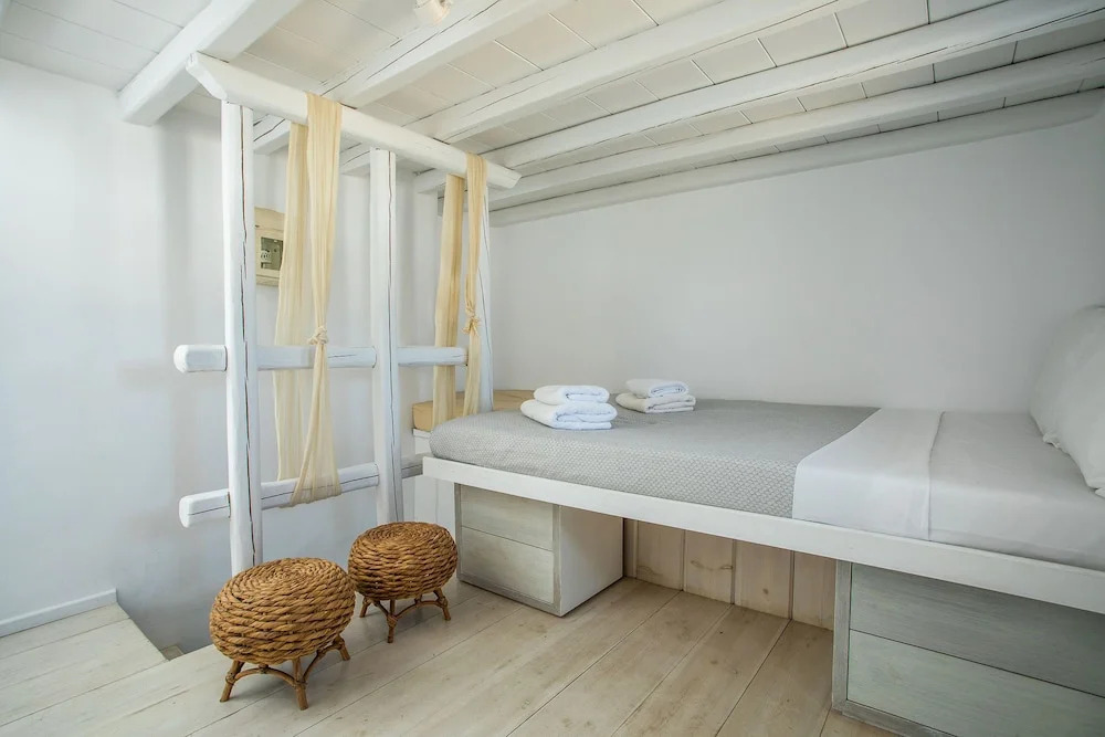 Villa Akoya II by The Pearls Collection