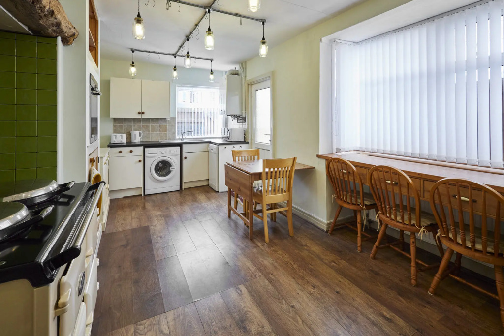 Host Stay Cromwell House