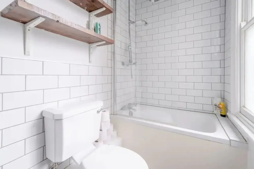 Lovely 3 Bedroom Apartment in Clapton With Garden