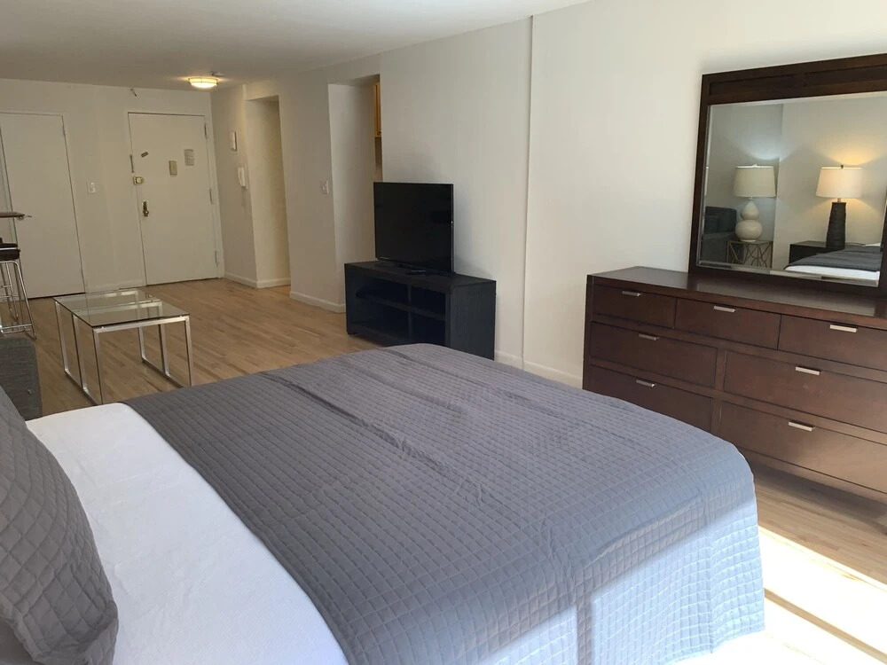 Lenox Hill Apartments 30 Day Rentals
