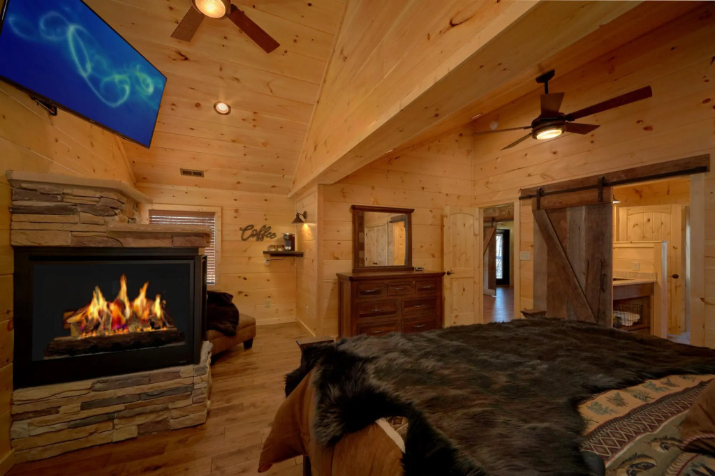 Copper Creek Lodge in Gatlinburg