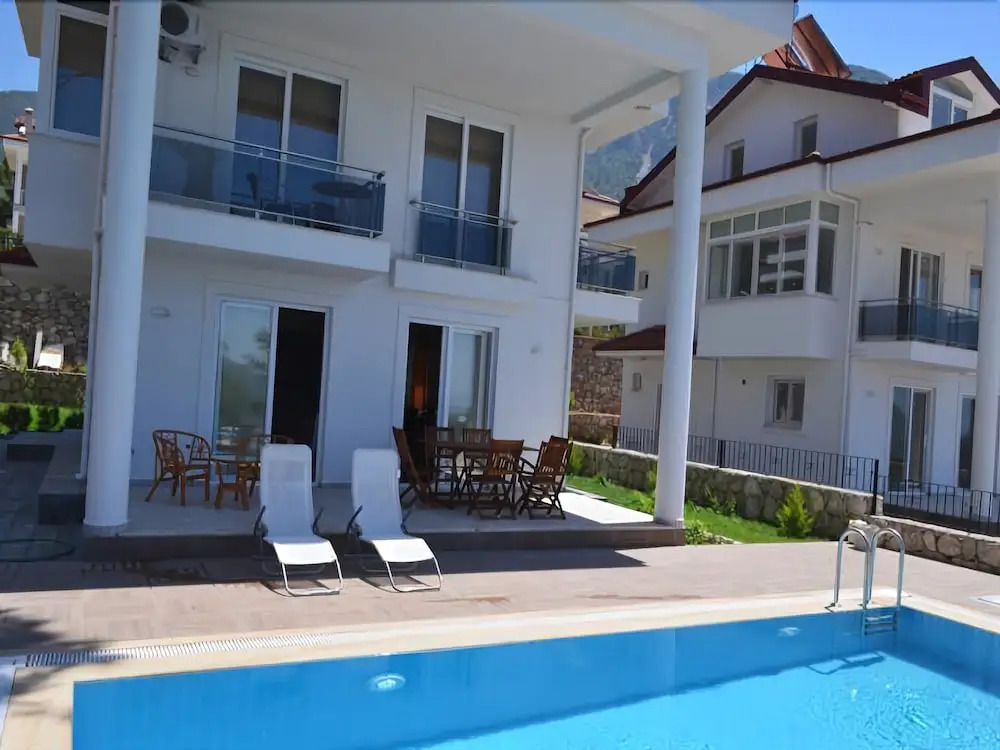New Age Villa Anch