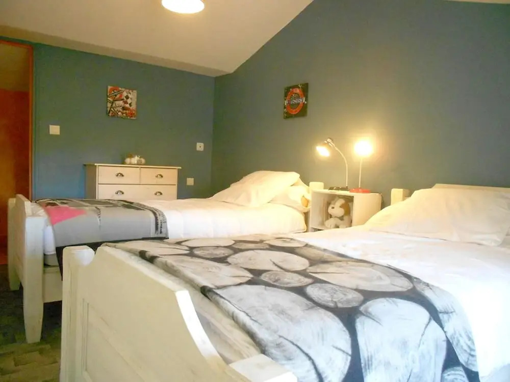 House With 4 Bedrooms in Taizé, With Enclosed Garden and Wifi - 80 km