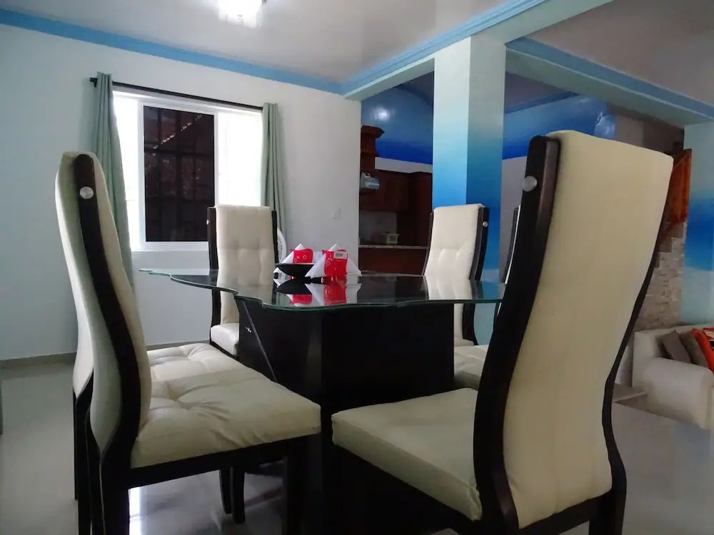 Faych House