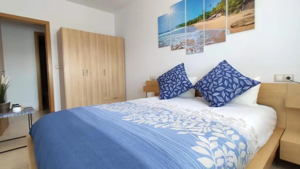 VALDECARRETAS Apartamento Rota cerca de playa