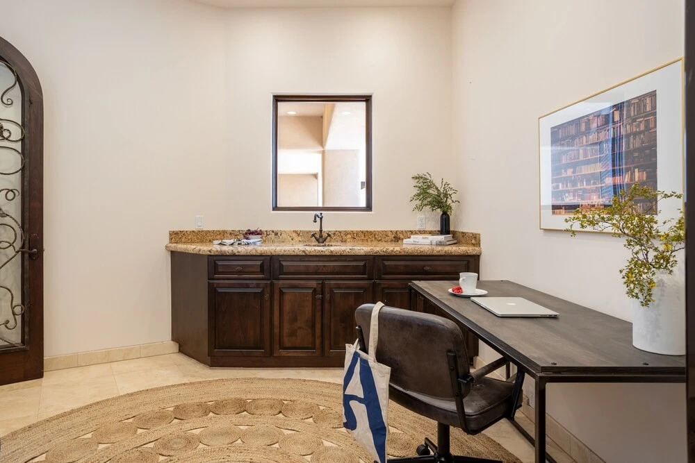 Bronco by AvantStay Incredible Views w Pool Hot Tub Outdoor Kitchen Game Room Movie Room