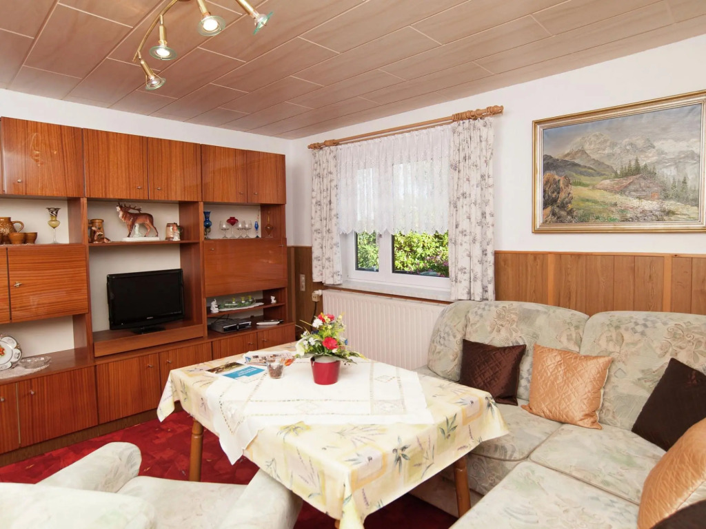 Ruhiges Ferienhaus in der Nähe von Wanderwegen
