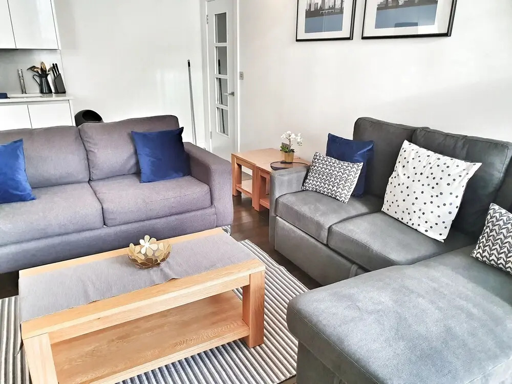 Urbane Spacious Executive Apartment