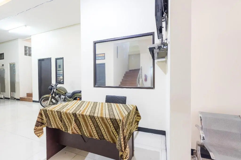 Urbanview Hotel Residence 446 Tanjung Duren