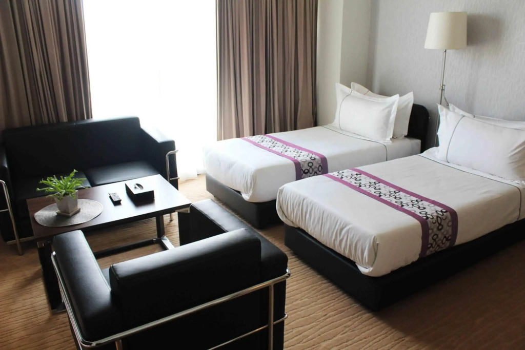 Symphony Suites Hotel