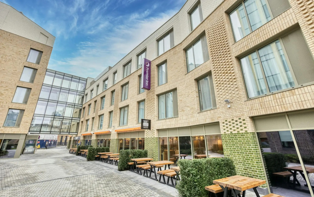 Premier Inn London Southwark - Southwark Station