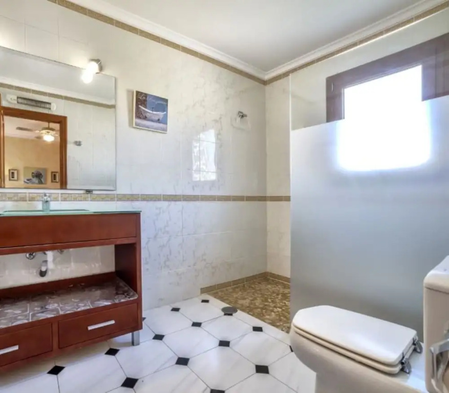 Villa - 3 Bedrooms with Pool - 106410