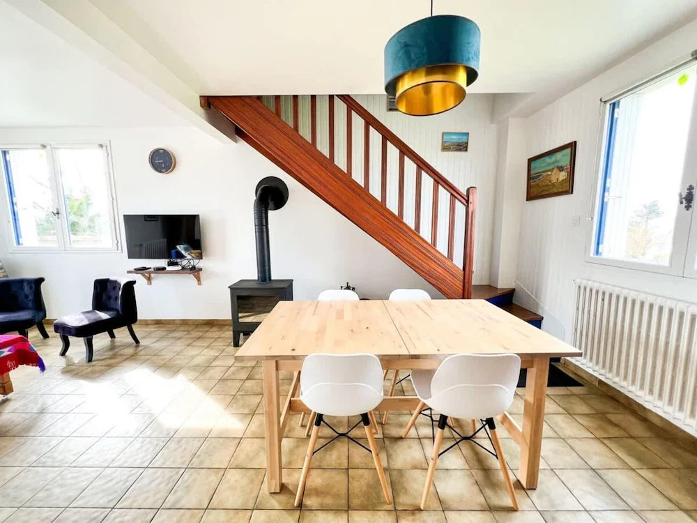 Plouguerneau Coastal Retreat With Garden