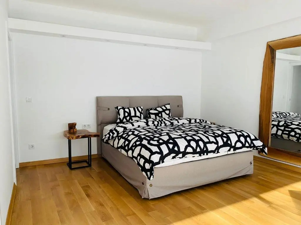 Bosphorus dominant renovated 120M apt with breathtaking view