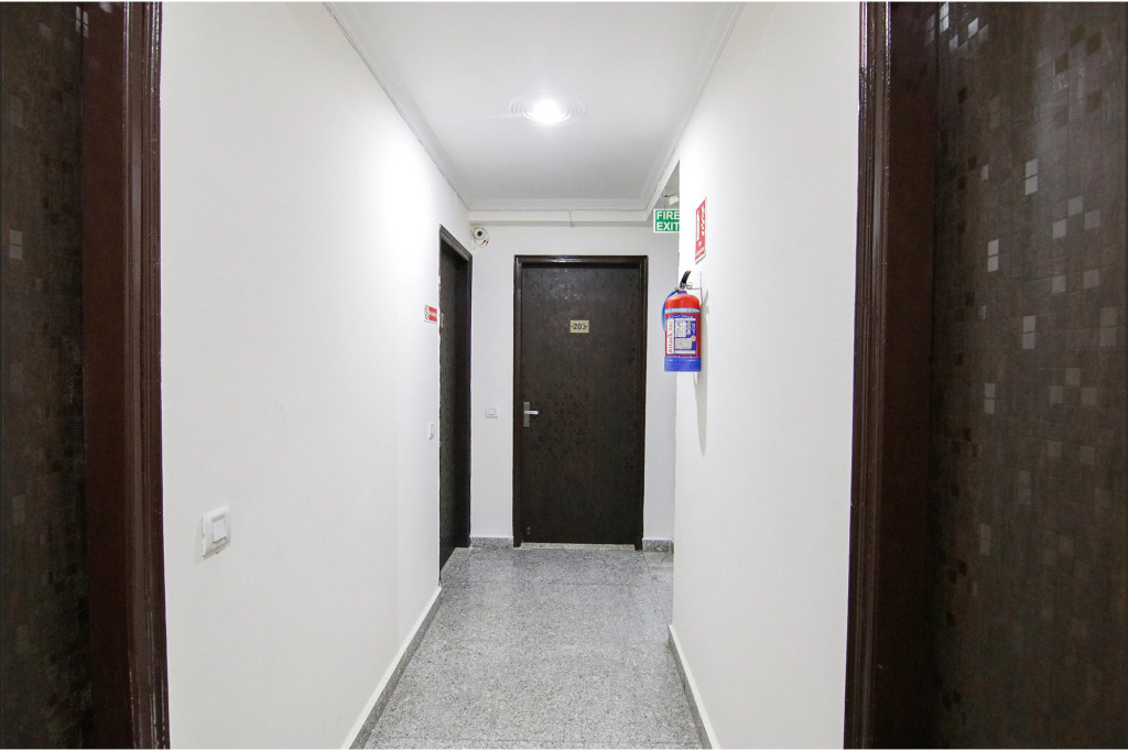 FabHotel Airport Avalon - Nr IGI Airport New Delhi