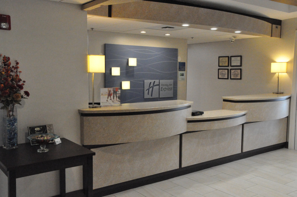 Holiday Inn Express & Suites Jackson by IHG