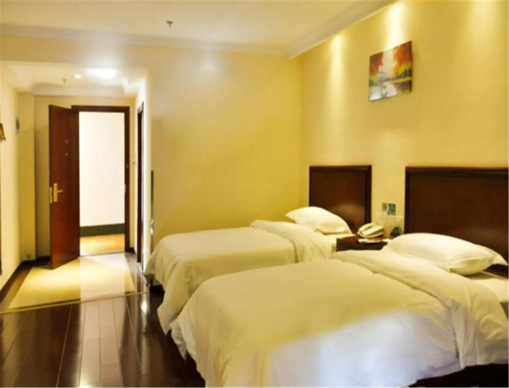 GreenTree Inn Chengde Railway Station Southeast Chengde Century City Business Hotel