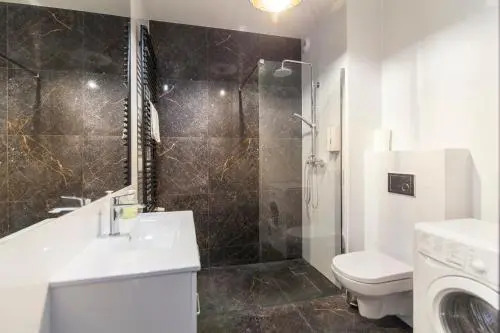 Apartment Royal V