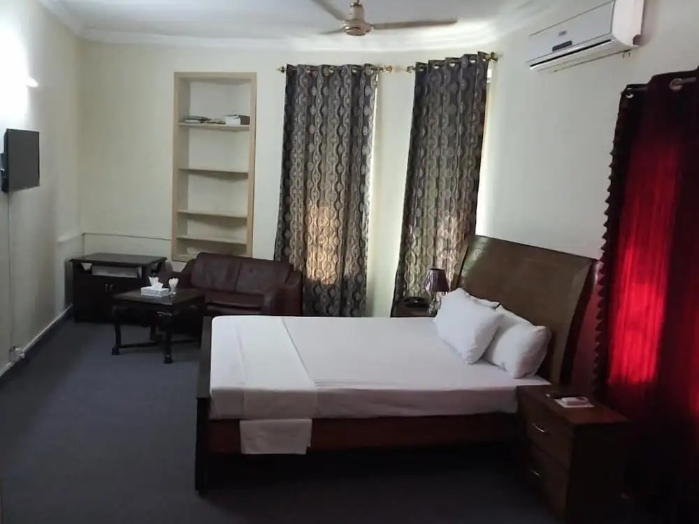 Orion Inn