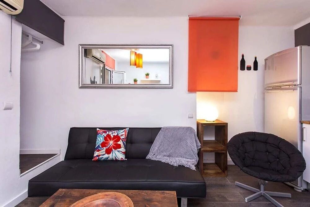 Pleasant Studio With Balcony Close to Camp Nou - Barcelona !