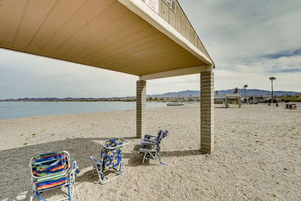 Pet-friendly Lake Havasu City Home w/ Fire Pit!