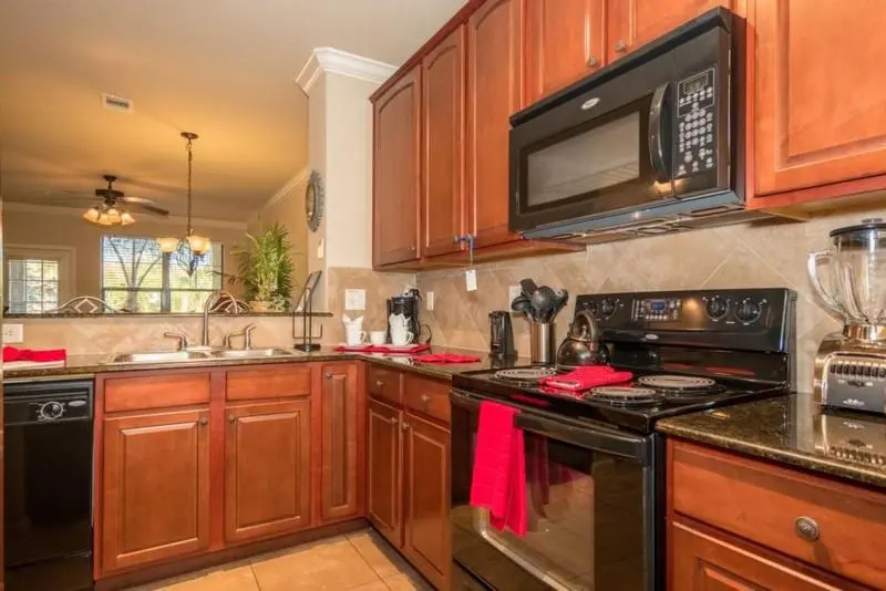 906 Charo Parkway Unit 422 2 Bedrooms, 2 Bathrooms