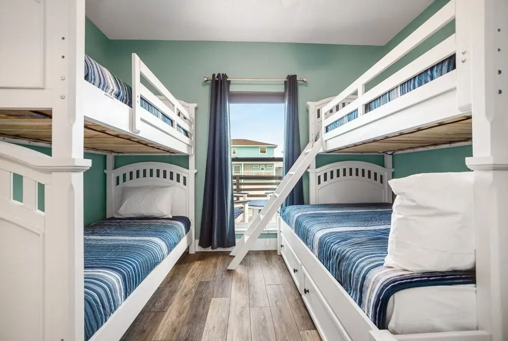 Kara Mia - Kd695 4 Bedroom Home by Redawning