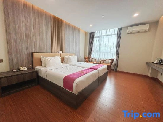 Golden Arrow Hotel
