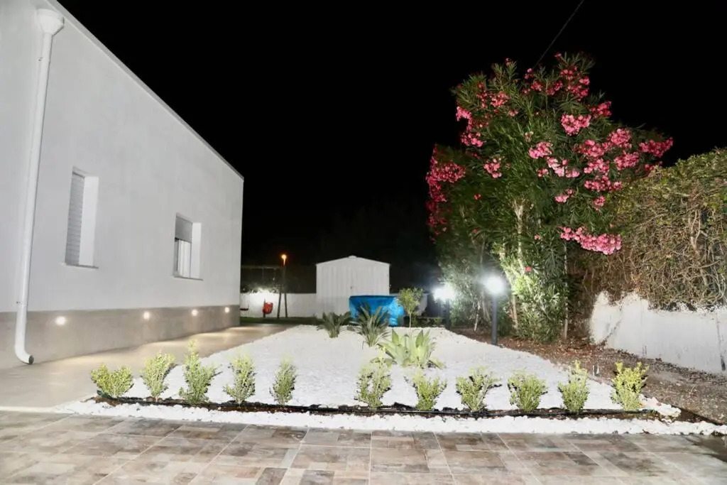 VILLA MARE BLUE - casa vacanze a 150m dal mare