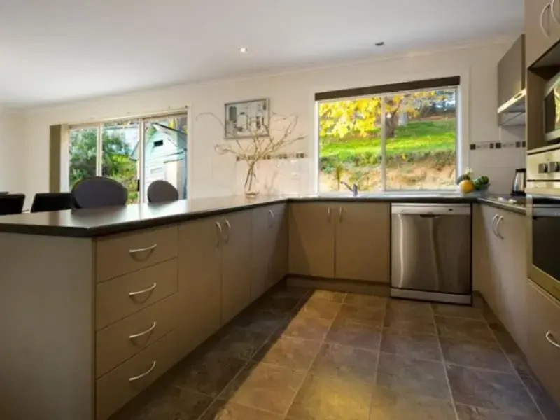 Azure Daylesford Guest House