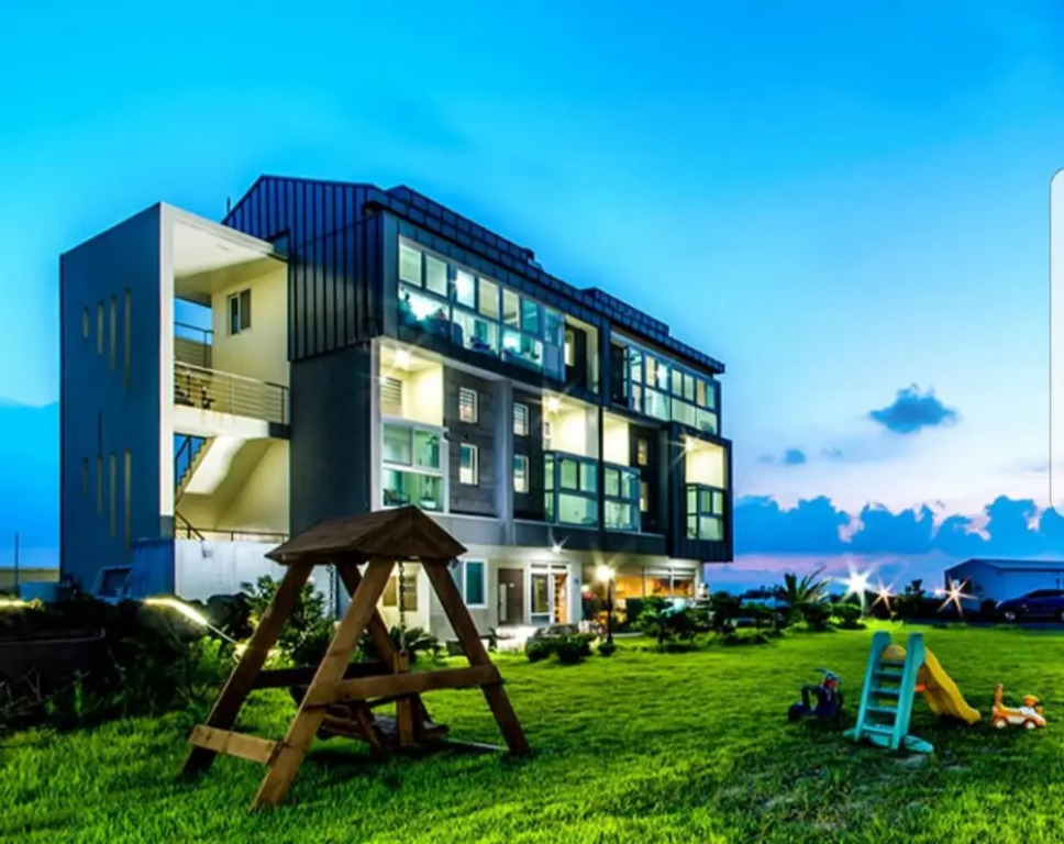 Jeju BasaFan Spa Pension