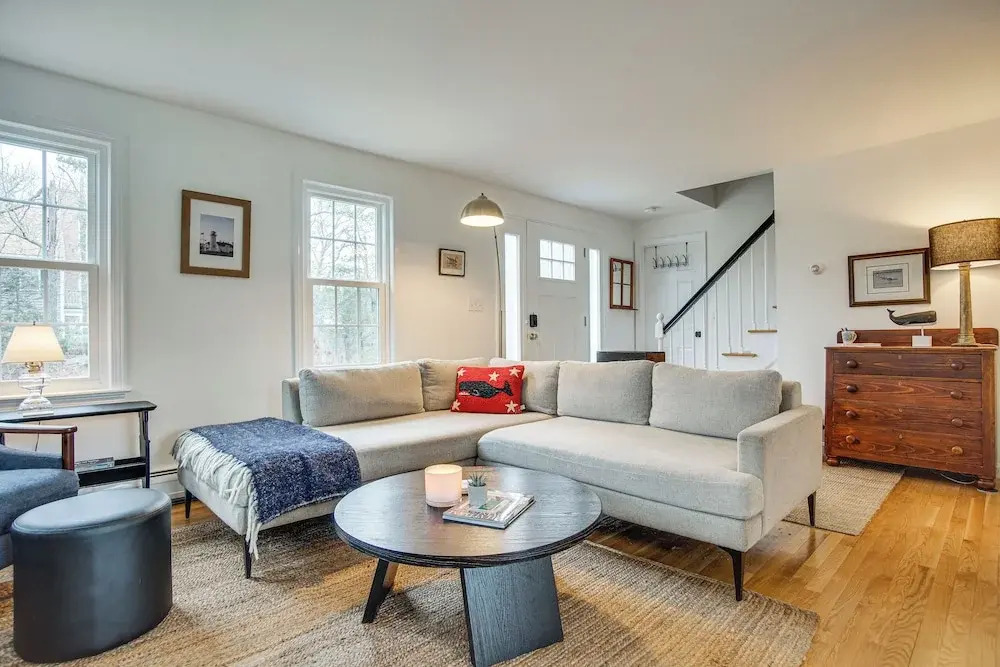 1 Mi to Sand! Mid-cape Chatham w/ Furnished Deck
