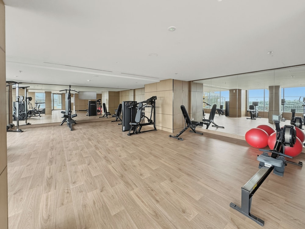 Bloomfields Modern 1BR in Azizi Vista