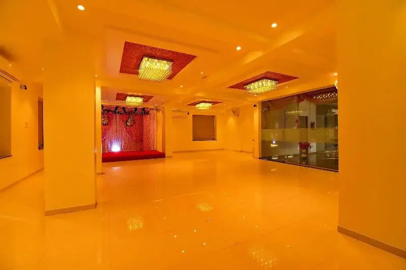 FabHotel Manomay Homes - Nr Manish Nagar