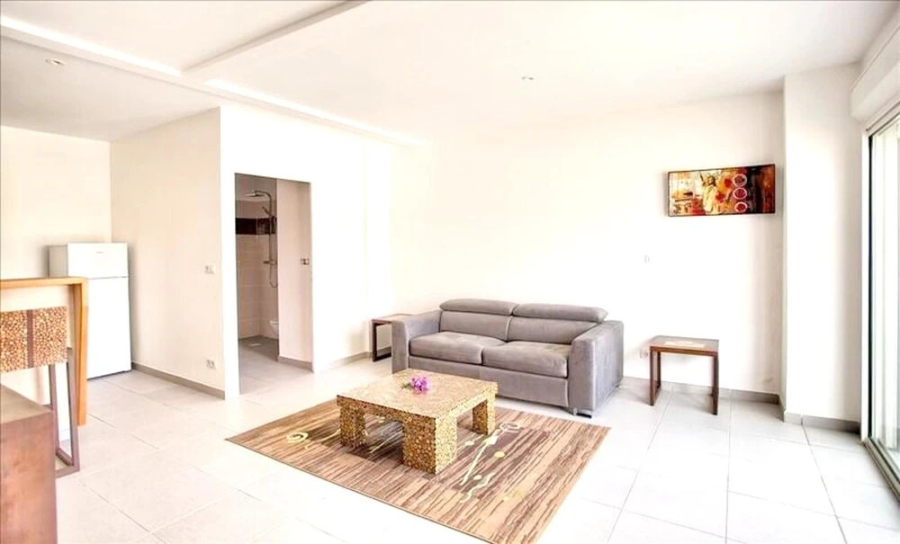 Studio in Saint-françois, With Wonderful City View, Balcony and Wifi -