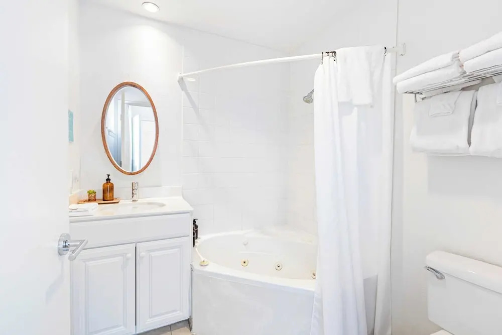 2 Coastal Studios at Cayucus Beach Access + Ocean Views