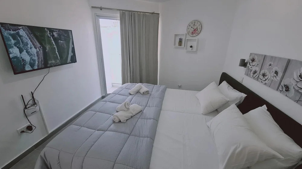 100 AN - Napa Living 20