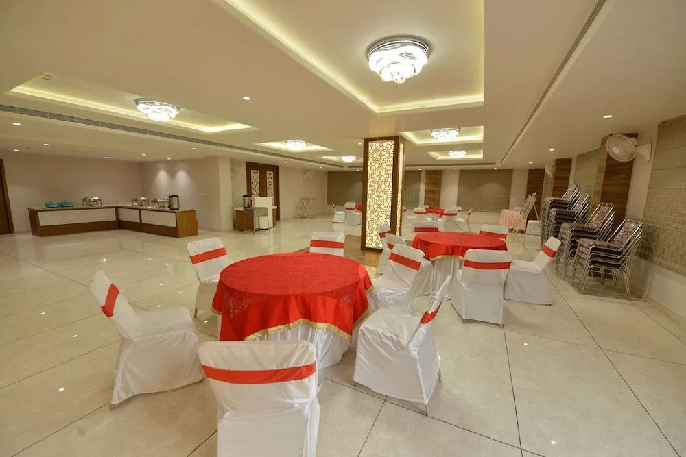 Hotel RR 62-Jaipur City Centre Hotel