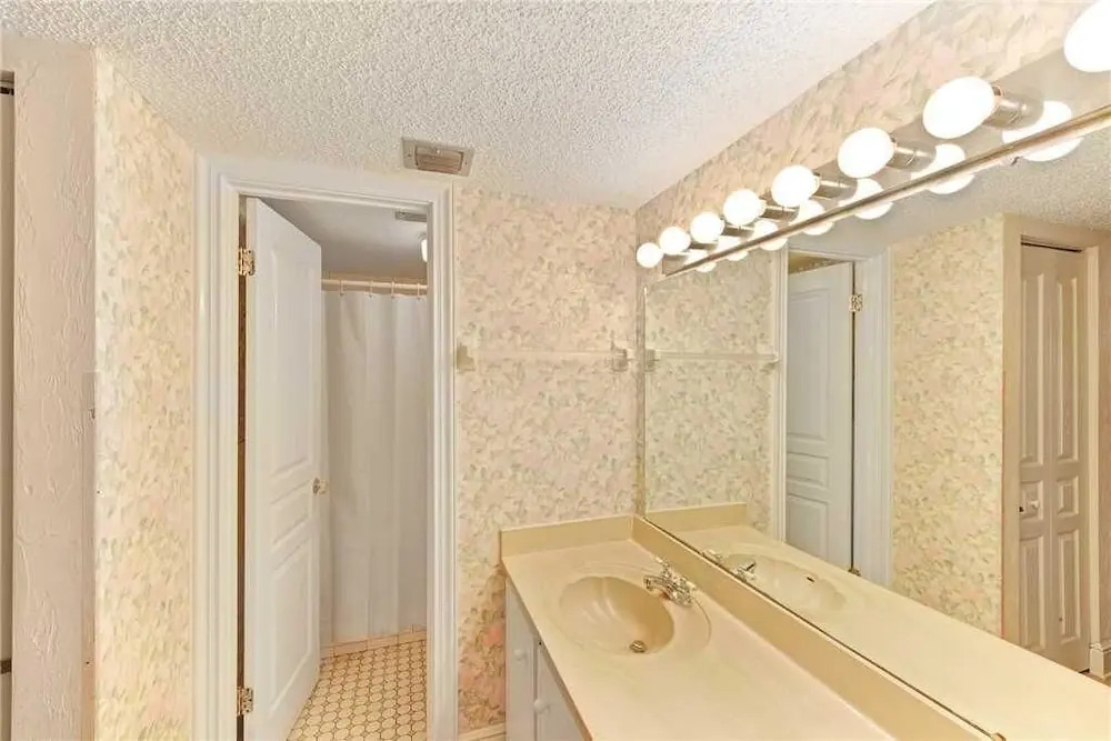 Captains Quarters 218 - Two Bedroom Condo