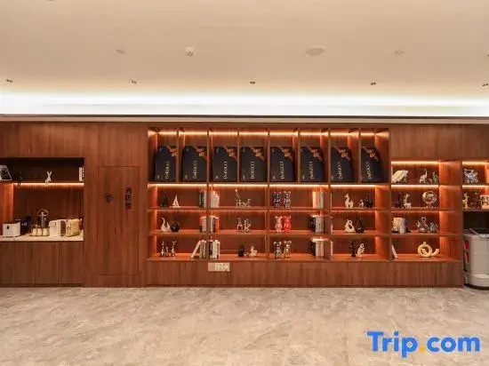 Qingmu Platinum Hotel