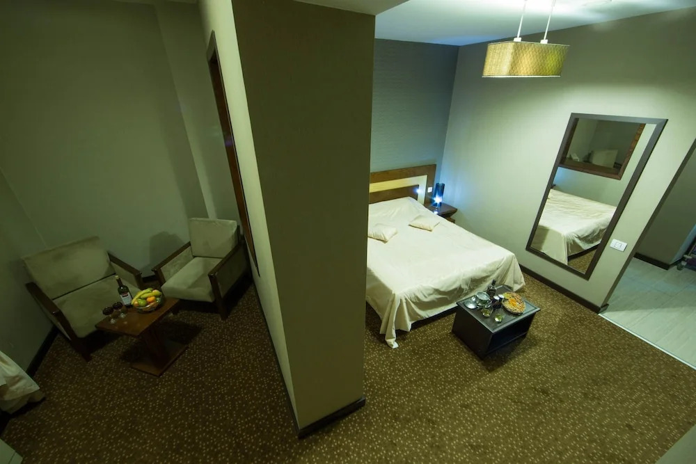 Kaspia Park Hotel